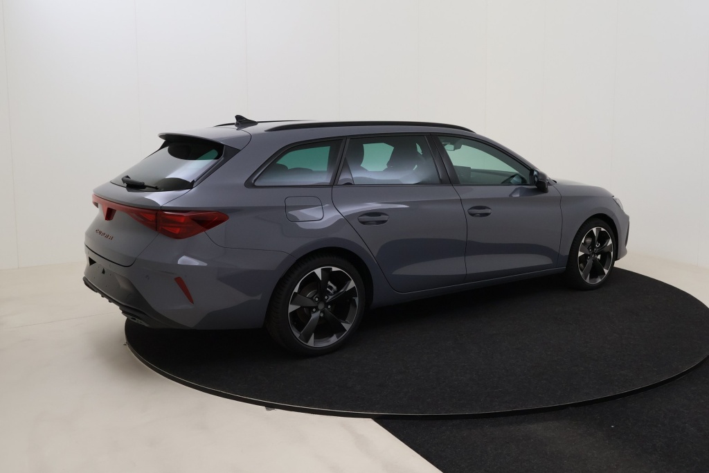 CUPRA Leon Sportstourer Impulse 1,5 eTSI 150 hp DSG7 - ref: 7-73448 - Photo 5