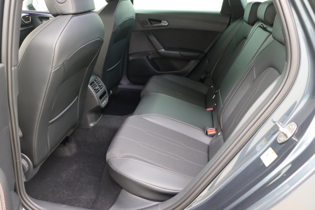 CUPRA Leon Sportstourer Impulse 1,5 eTSI 150 hp DSG7 - ref: 7-73449 - Photo 16