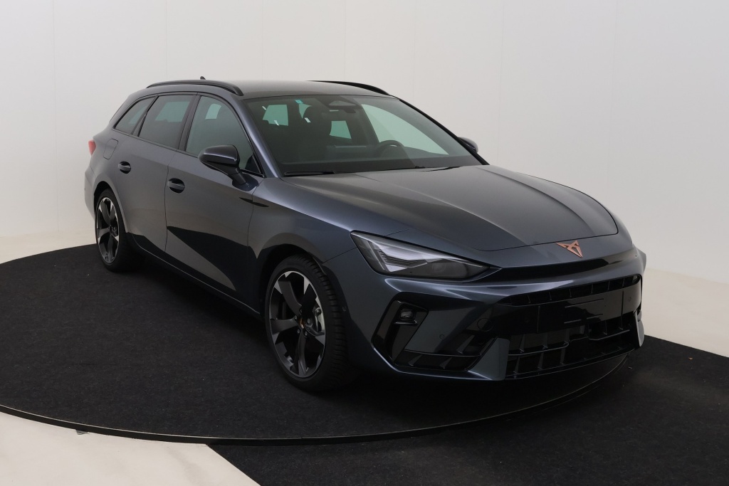 CUPRA Leon Sportstourer Impulse 1,5 eTSI 150 hp DSG7 - ref: 7-73449 - Photo 3