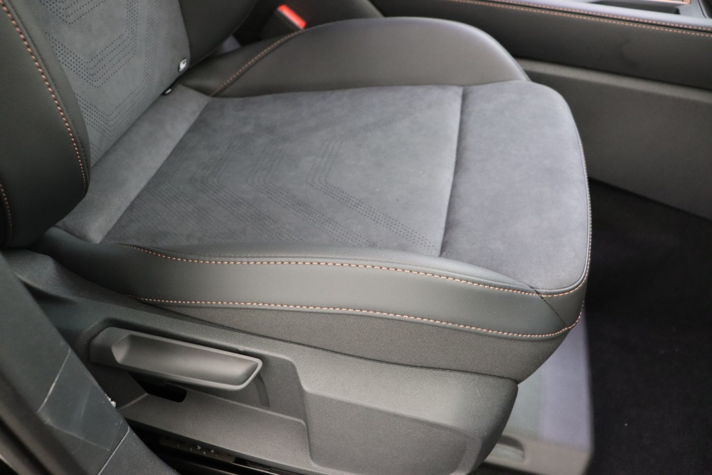 CUPRA Leon Sportstourer Impulse Plus 1,5 eTSI 150 hp DSG7 - ref: 7-73450 - Photo 15