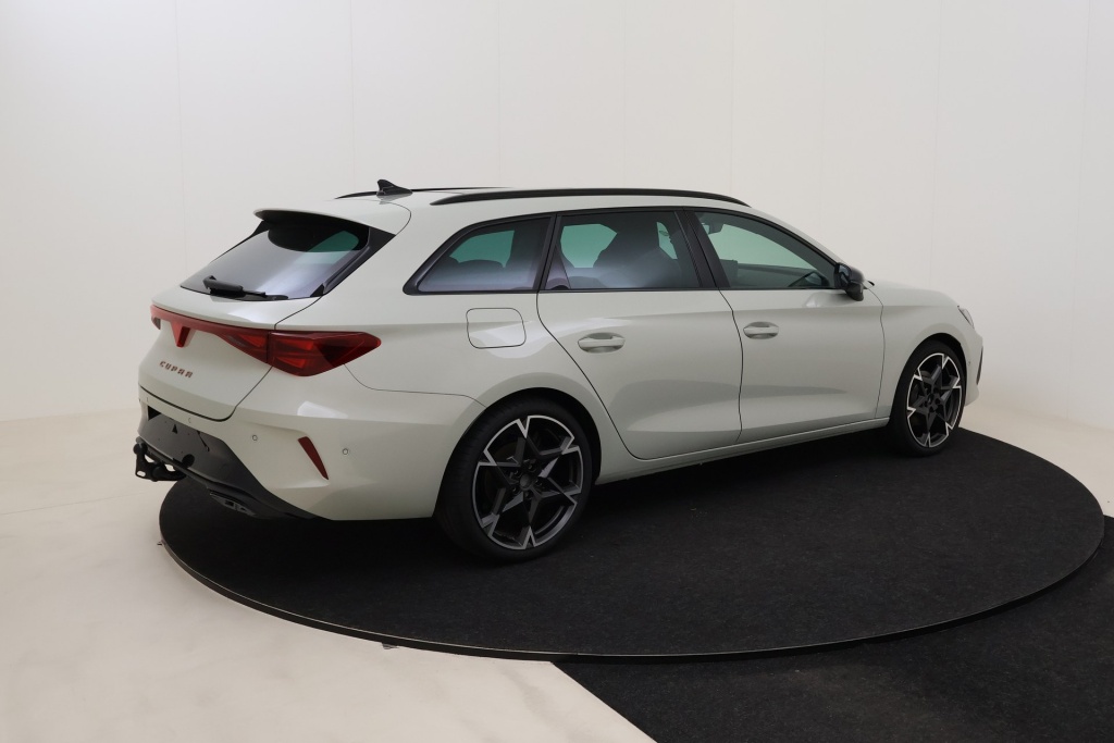 CUPRA Leon Sportstourer Impulse Plus 1,5 eTSI 150 hp DSG7 - ref: 7-73451 - Photo 5
