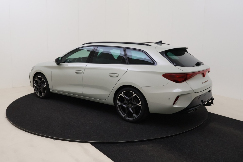 CUPRA Leon Sportstourer Impulse Plus 1,5 eTSI 150 hp DSG7 - ref: 7-73451 - Photo 8
