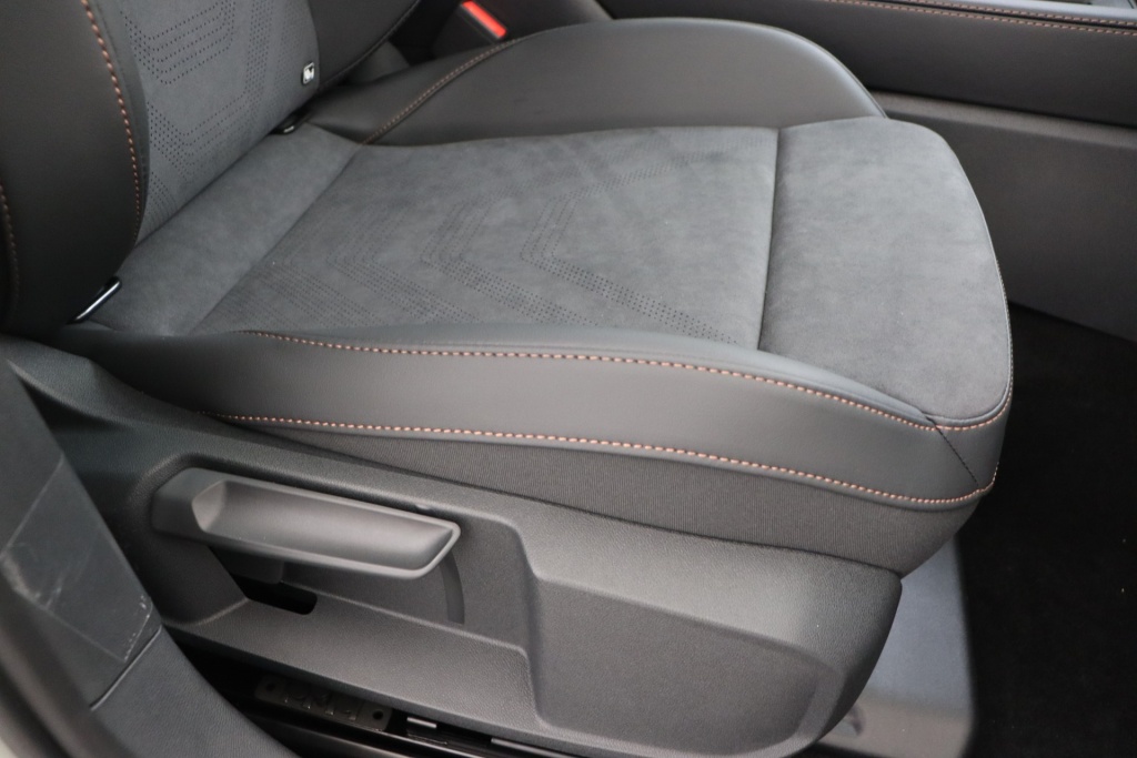 CUPRA Leon Sportstourer Impulse Plus 1,5 eTSI 150 hp DSG7 - ref: 7-73452 - Photo 15