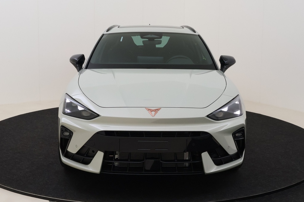 CUPRA Leon Sportstourer Impulse Plus 1,5 eTSI 150 hp DSG7 - ref: 7-73452 - Photo 2