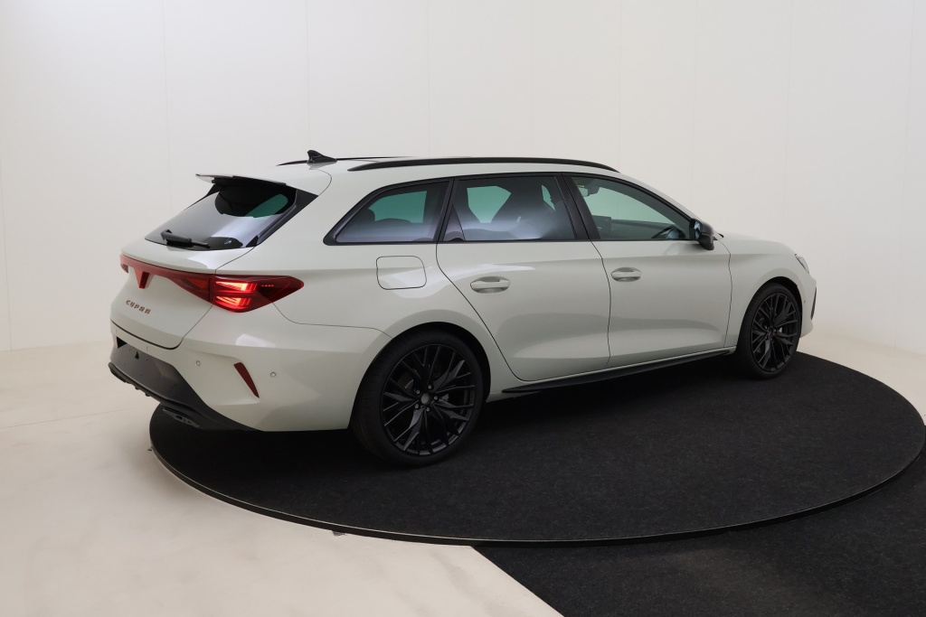 CUPRA Leon Sportstourer Impulse Plus 1,5 eTSI 150 hp DSG7 - ref: 7-73452 - Photo 5