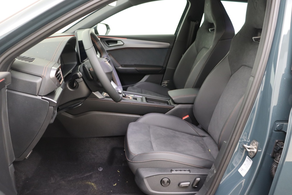 CUPRA Leon Sportstourer Impulse e-HYBRID 1,5 e-hybrid 204 hp DSG6 - ref: 7-73454 - Photo 13