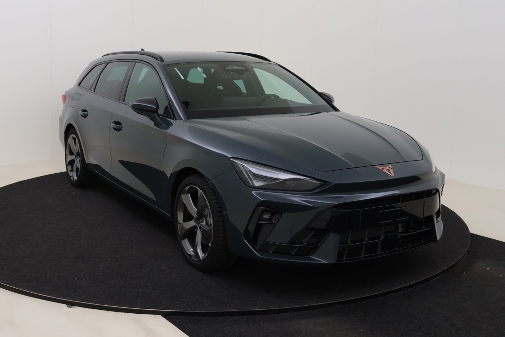 CUPRA Leon Sportstourer Impulse e-HYBRID 1,5 e-hybrid 204 hp DSG6 - ref: 7-73454 - Photo 3