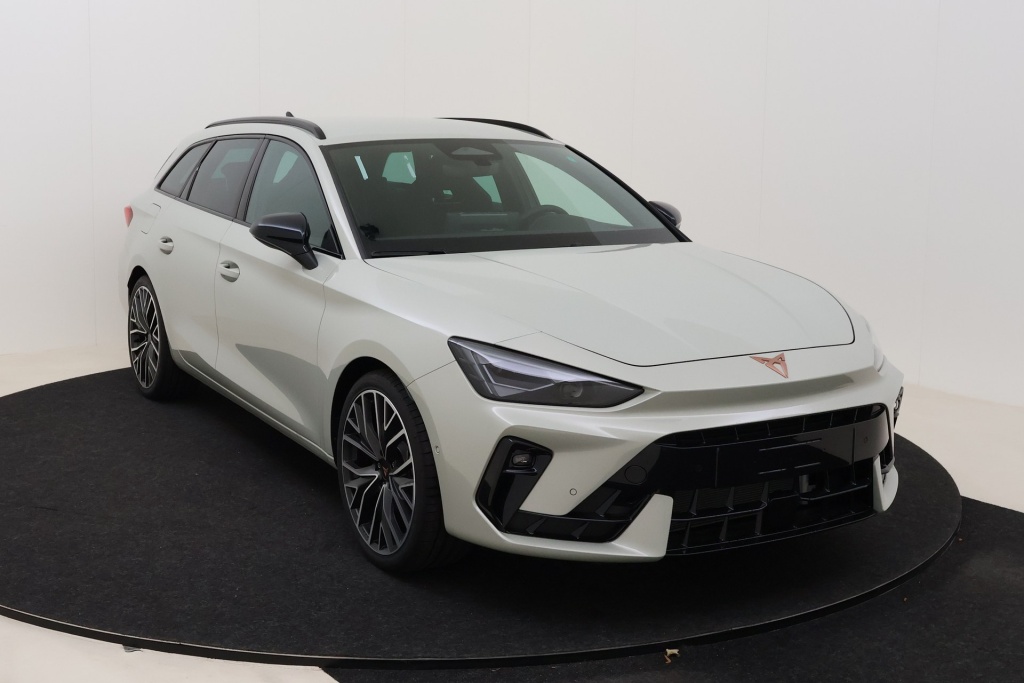 CUPRA Leon Sportstourer Impulse Plus 1,5 eTSI 150 hp DSG7 - ref: 7-73544 - Photo 3
