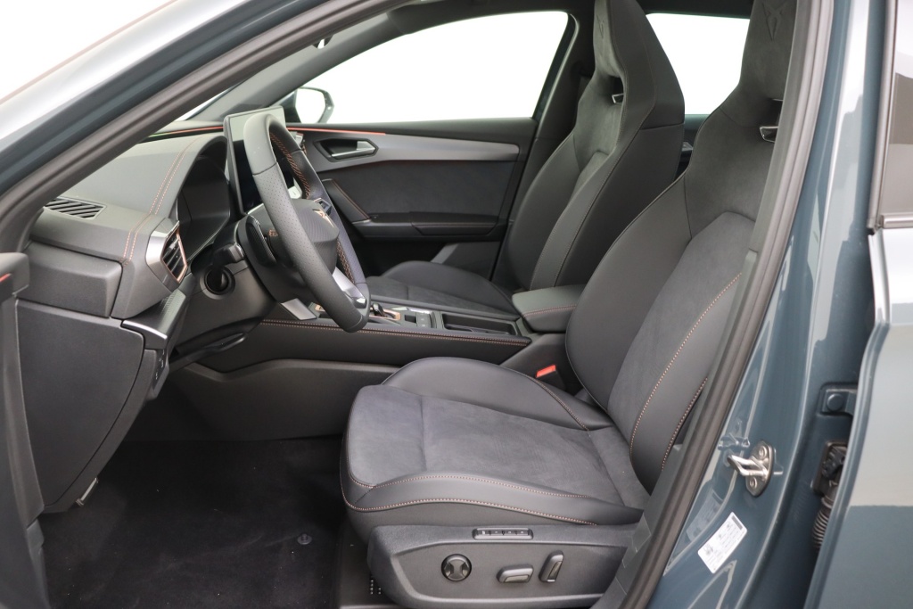 CUPRA Leon Sportstourer Impulse Plus 1,5 eTSI 150 hp DSG7 - ref: 7-73549 - Photo 13