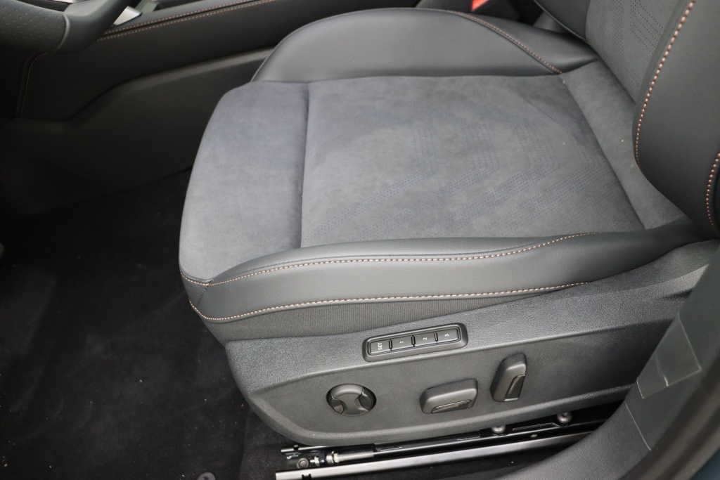 CUPRA Leon Sportstourer Impulse Plus 1,5 eTSI 150 hp DSG7 - ref: 7-73549 - Photo 14