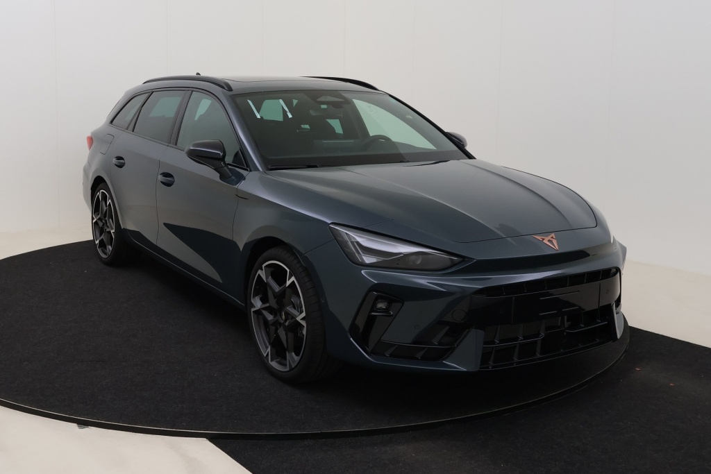 CUPRA Leon Sportstourer Impulse Plus 1,5 eTSI 150 hp DSG7 - ref: 7-73549 - Photo 3