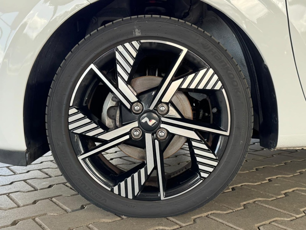 HYUNDAI i10 N-Line MPI 1.2 79PS - ref: 7-74251 - Photo 9