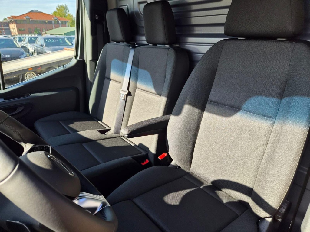 MERCEDES Sprinter L2H2 2.0 Diesel 170hp - ref: 7-74480 - Photo 12
