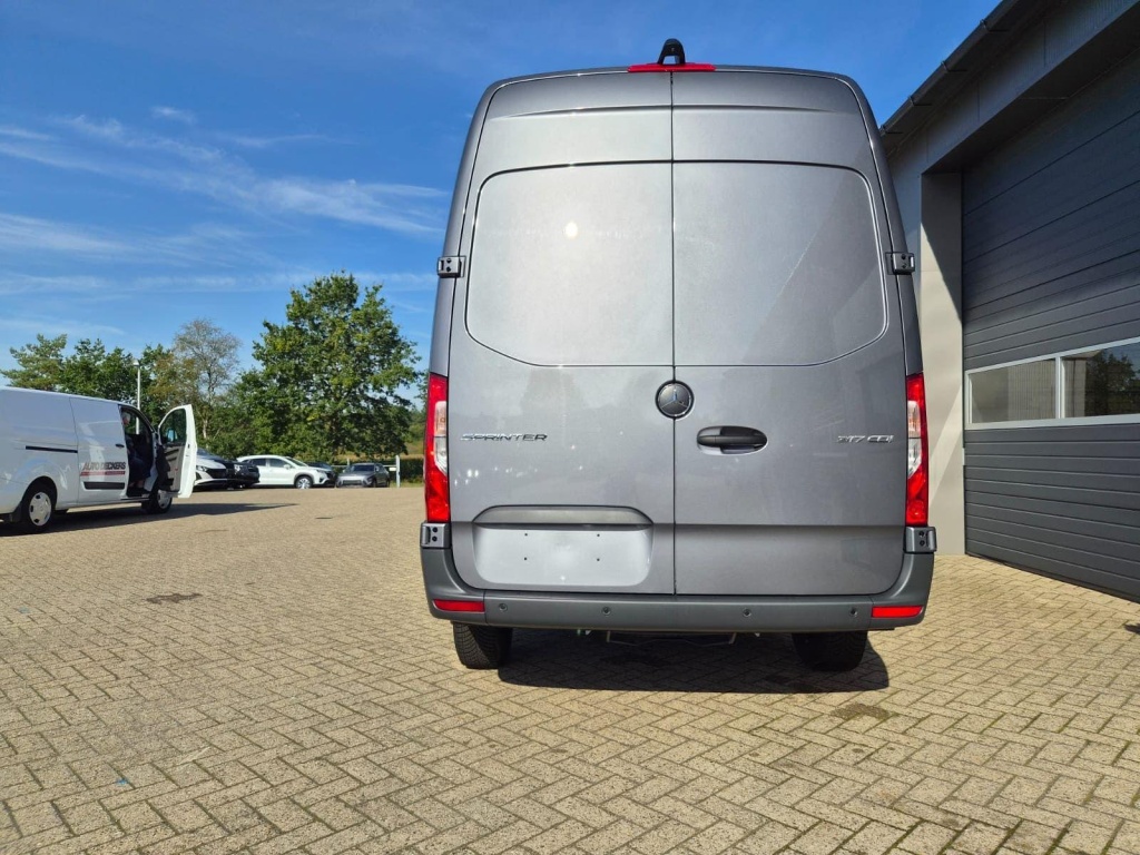 MERCEDES Sprinter L2H2 2.0 Diesel 170hp - ref: 7-74480 - Photo 4