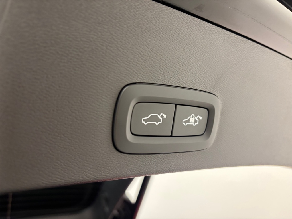 VOLVO XC40 Core DCT 2.0 B3 Mild Hybrid - ref: 7-75178 - Photo 13