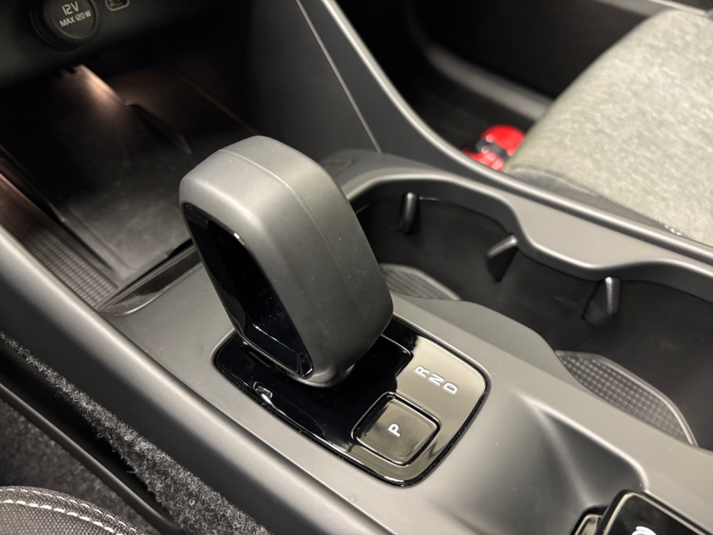 VOLVO XC40 Core DCT 2.0 B3 Mild Hybrid - ref: 7-75178 - Photo 15