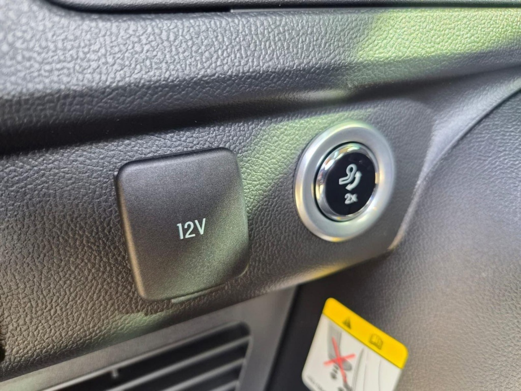 FORD Kuga Titanium 2.5 Plug-in Hybrid Gasoline 242hp - ref: 7-75305 - Photo 13