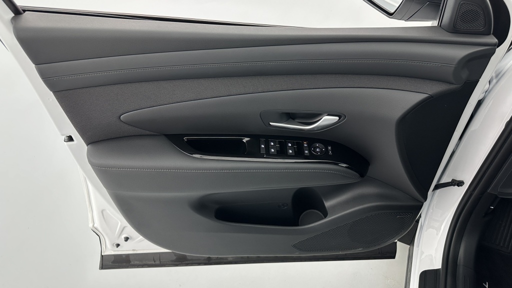 HYUNDAI Tucson 1.6 Hybrid T-GDI 215ch Creative BVA6 - ref: 8-GLI00007282 - Photo 13