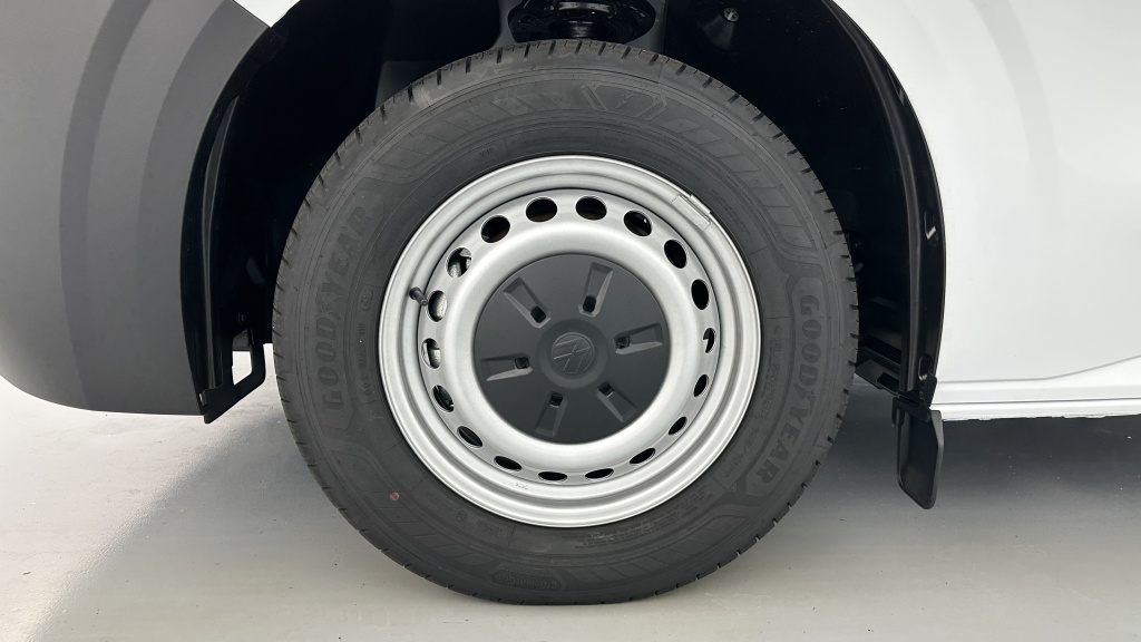 VOLKSWAGEN Transporter T7 Van L1 2.0 TDI 150ch Business BVA8 - ref: 8-GLI00007680 - Photo 10