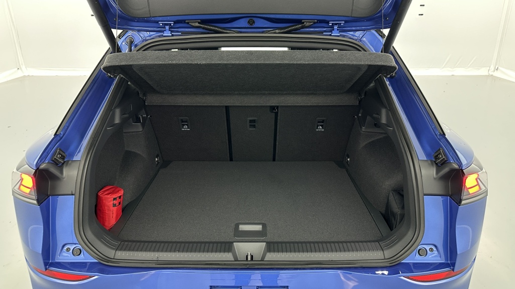 VOLKSWAGEN T-Roc 1.5 eTSI EVO2 Hybrid 150ch R-Line DSG7 - ref: 8-GLI00010019 - Photo 10