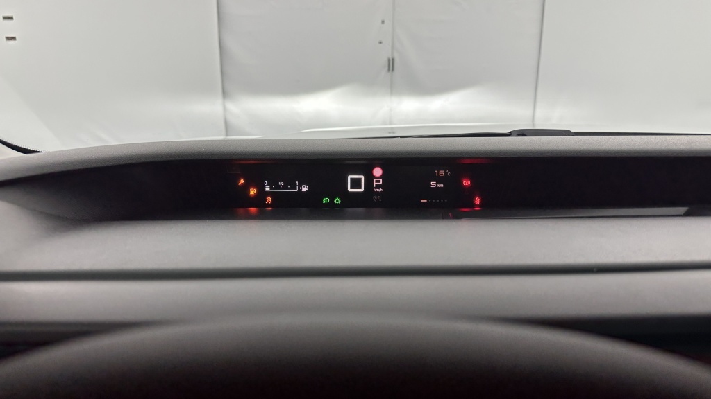 CITROEN C3 Aircross 1.2 Hybride 145ch Plus e-DCS6 - ref: 8-GLI00022957 - Photo 15