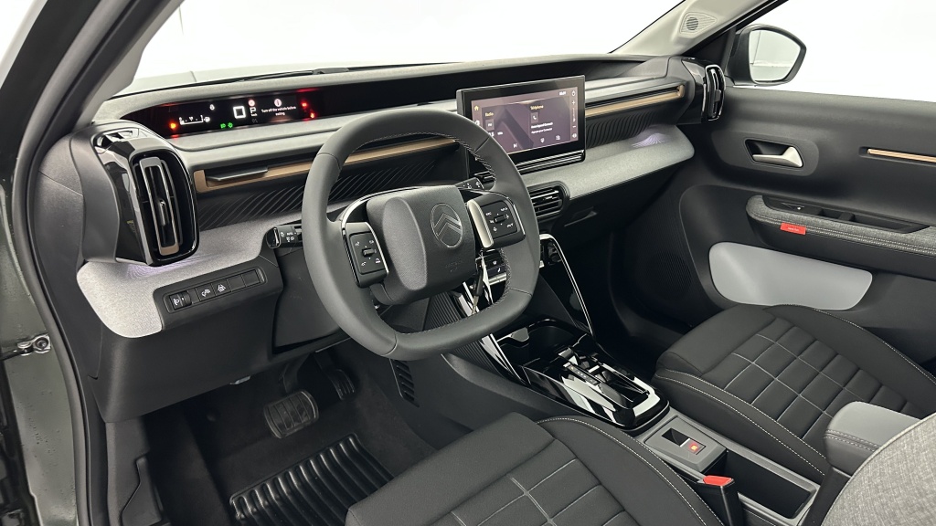 CITROEN C3 Aircross 1.2 Hybride 145ch Plus e-DCS6 - ref: 8-GLI00022957 - Photo 6