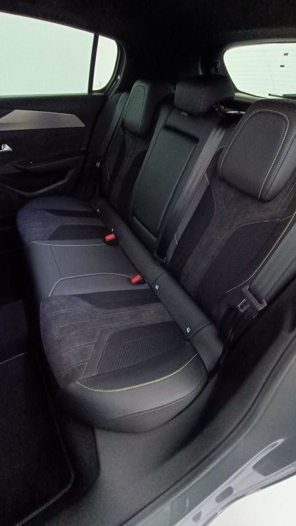 PEUGEOT 308 III(2) 1.5 BlueHDi 130ch GT Exclusive EAT8 - ref: 8-GLI00026499 - Photo 9