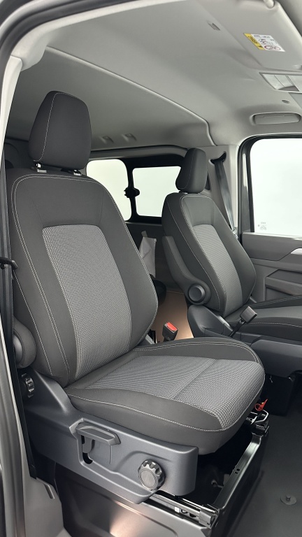 VOLKSWAGEN Transporter Procab T7 L1H1 2.0 TDI 170ch Business BVA8 - ref: 8-GLI00026519 - Photo 13