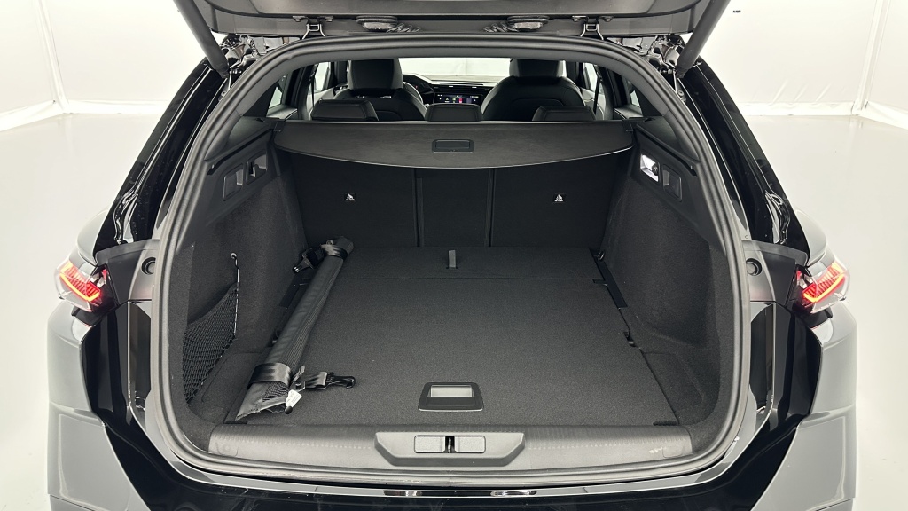 PEUGEOT 308 SW III(2) 1.5 BlueHDi 130ch GT Exclusive EAT8 - ref: 8-GLI00026595 - Photo 10