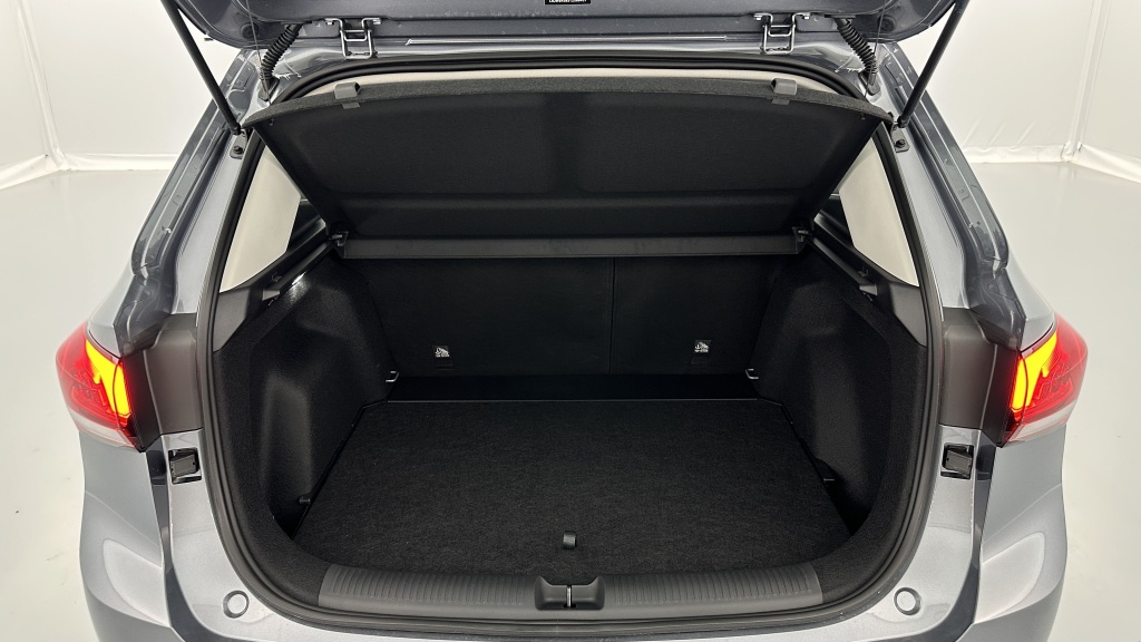MG ZS 1.5 L Hybrid+ 197ch Standard - ref: 8-GLI00027389 - Photo 10