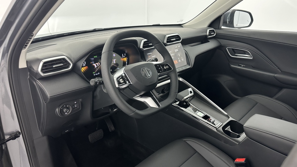 MG ZS 1.5 L Hybrid+ 197ch Luxury - ref: 8-GLI00033397 - Photo 6
