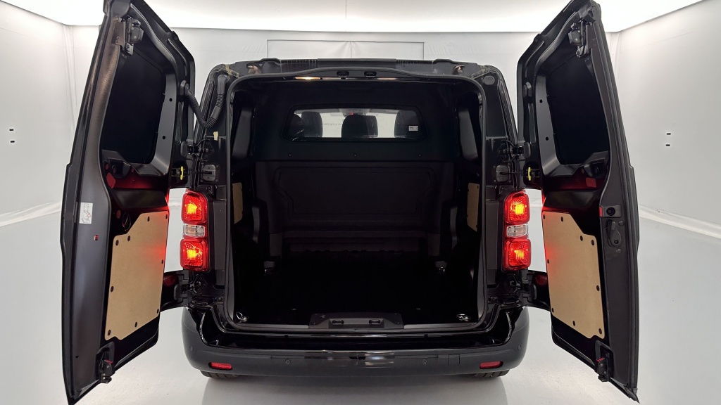 FIAT Scudo Cabine Approfondie M 2.0 BlueHDi 180ch Pack Premium Connect EAT8 - ref: 8-GLI00033531 - Photo 9