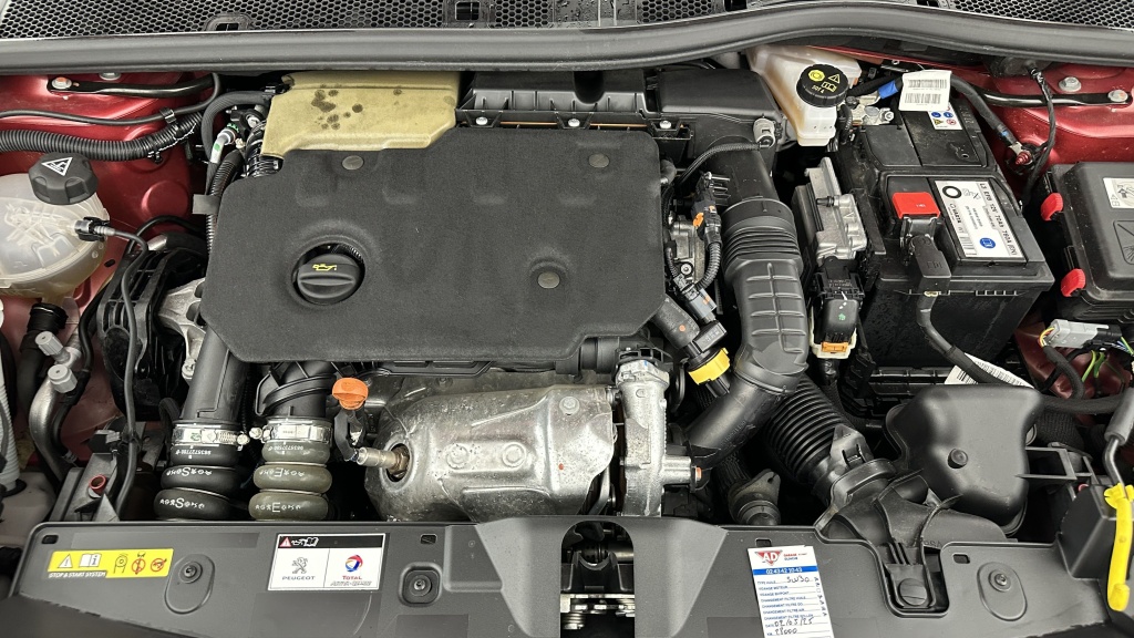 PEUGEOT 2008 II 1.5 BlueHDi 110ch Allure - ref: 8-GLI00035106 - Photo 11
