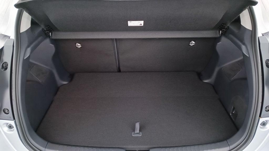 TOYOTA Yaris  IV Hybride 116ch Design e-CVT - ref: 8-GLI00035392 - Photo 10