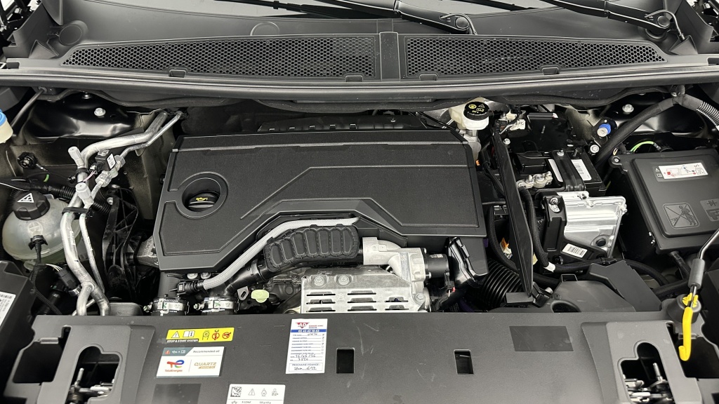 PEUGEOT 5008 III 1.2 Hybrid 145ch Allure e-DCS6 - ref: 8-GLI00044770 - Photo 12