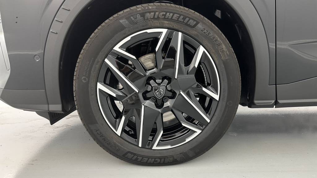 PEUGEOT 5008 III 1.2 Hybrid 145ch GT e-DCS6 - ref: 8-GLI00044772 - Photo 12