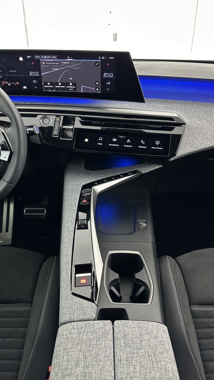 PEUGEOT 5008 III 1.2 Hybrid 145ch GT e-DCS6 - ref: 8-GLI00044772 - Photo 15