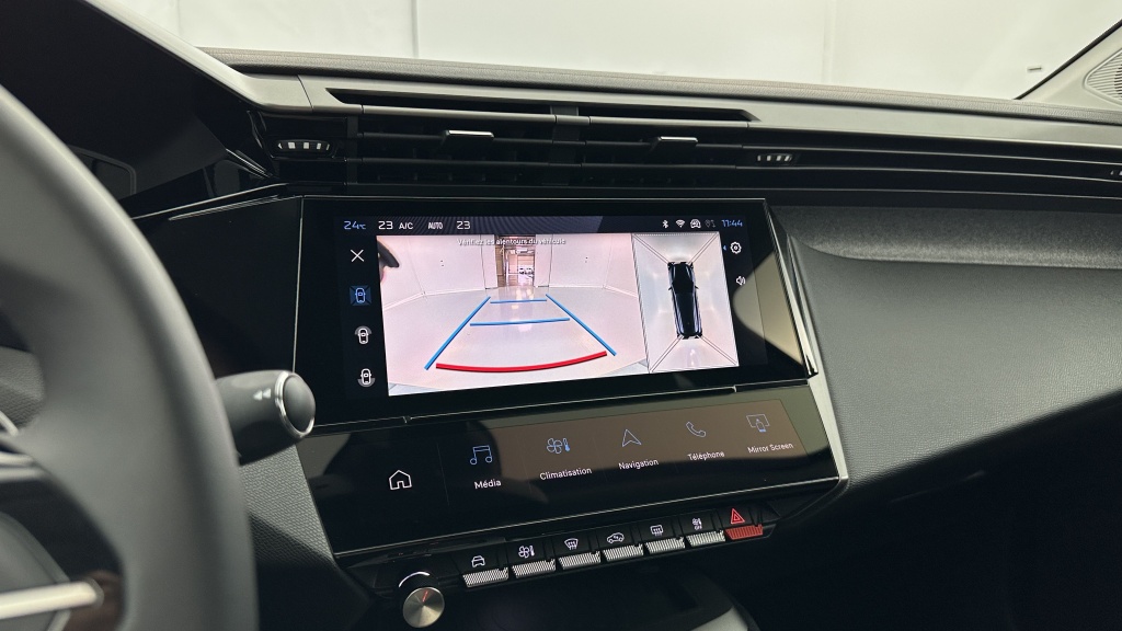 PEUGEOT 308 SW III 1.2 Hybrid 145ch Allure e-DCS6 - ref: 8-GLI00044798 - Photo 20