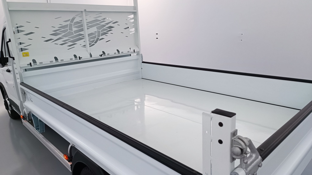 MAXUS Deliver 9 L4 150ch Benne Coffre Calvet - ref: 8-GLI00046289 - Photo 19