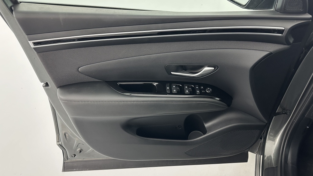 HYUNDAI Tucson III 1.6 T-GDI 150ch Hybrid 48V Creative iBVM - ref: 8-GLI00047079 - Photo 13