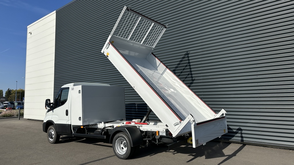 IVECO Daily 35C16H 3.0 160ch 3750 Benne + Coffre JPM - ref: 8-GLI00062331 - Photo 9
