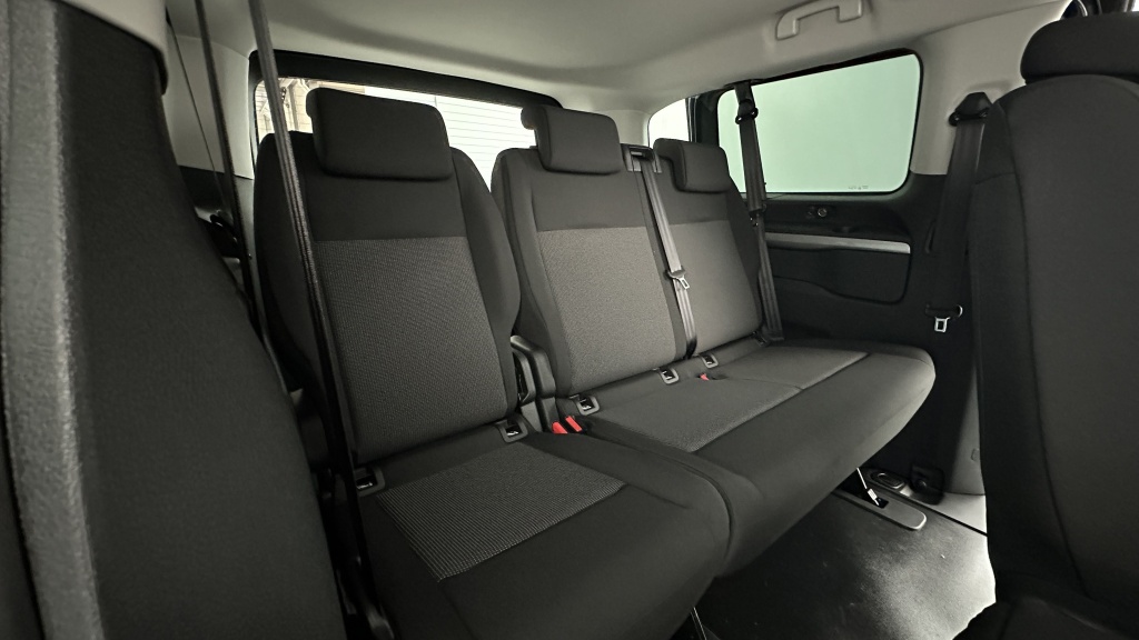 PEUGEOT Traveller XL 2.2 BlueHDi 180ch Business EAT8 - ref: 8-GLI00099514 - Photo 10