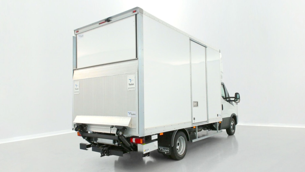 IVECO Daily III 35C18HA8 4100 3.0 180ch Caisse 20m³ Toutain - ref: 8-GLI00272066 - Photo 17