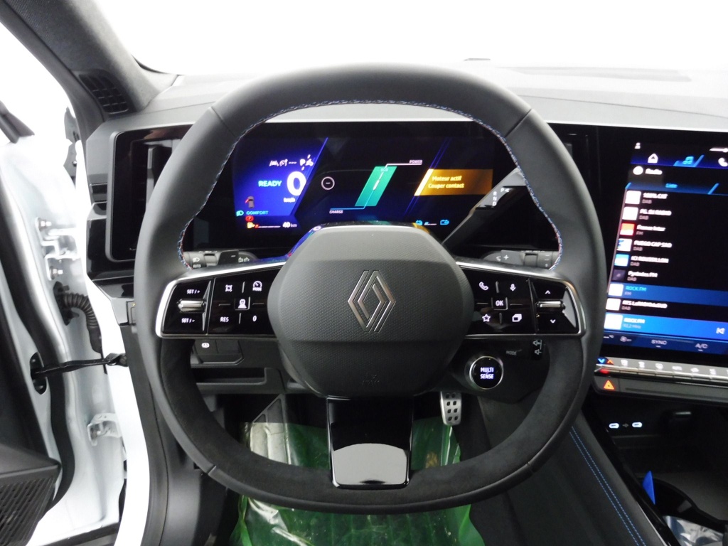 RENAULT Espace 1.2 E-TECH FULL HYBRID 200CH ESPRIT ALPINE 7 PLACES - 25 - ref: 70893 - Photo 8