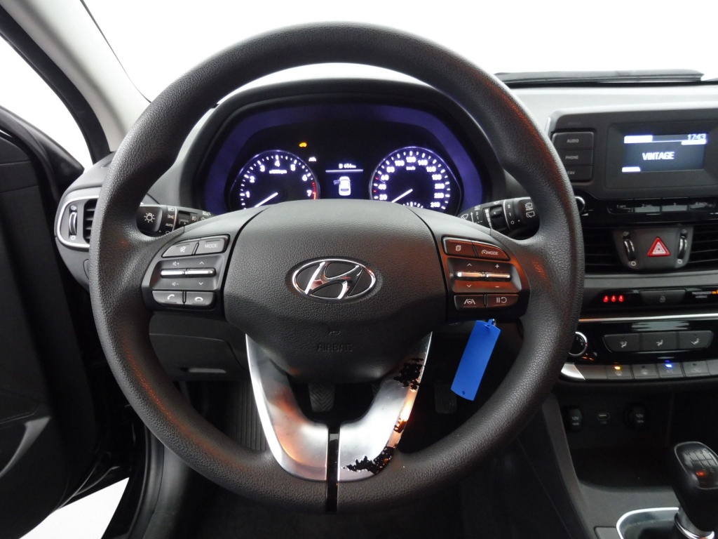 HYUNDAI i30 1.5 DPI 110 CH - ref: 73105 - Photo 15