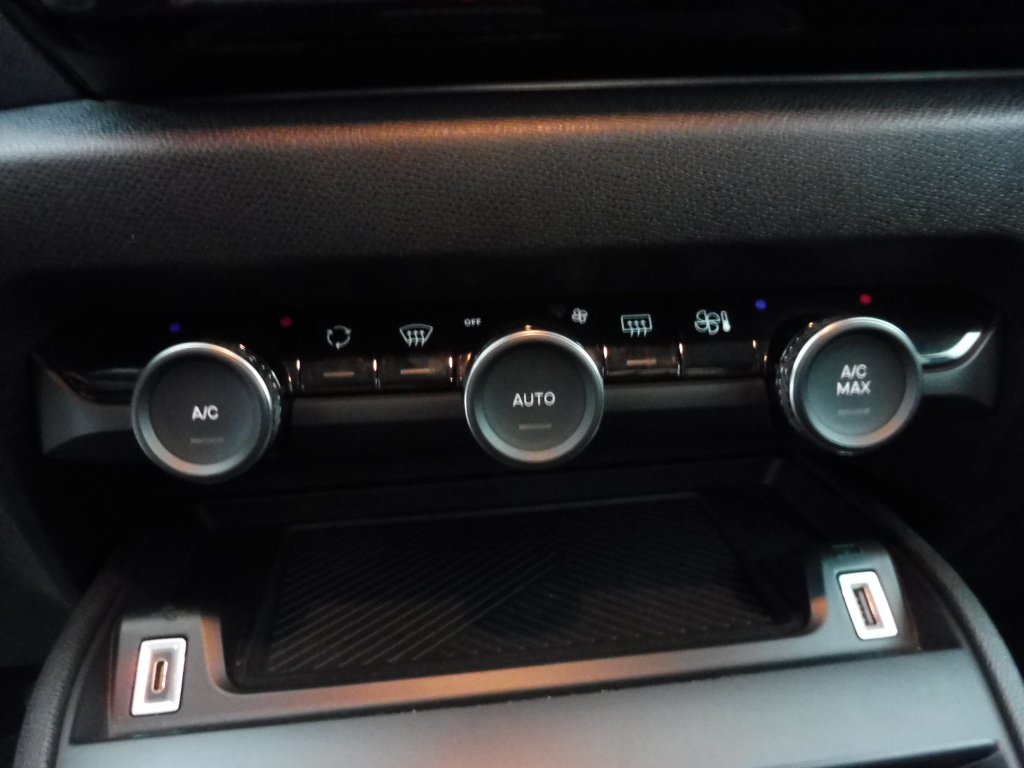 CITROEN C4 X 1.2 PURETECH 100feel - ref: 73648 - Photo 7