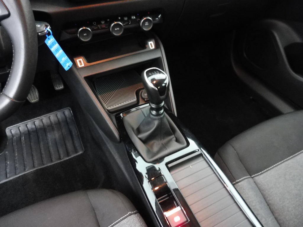 CITROEN C4 X 1.2 PURETECH 100 FEEL - ref: 73651 - Photo 12