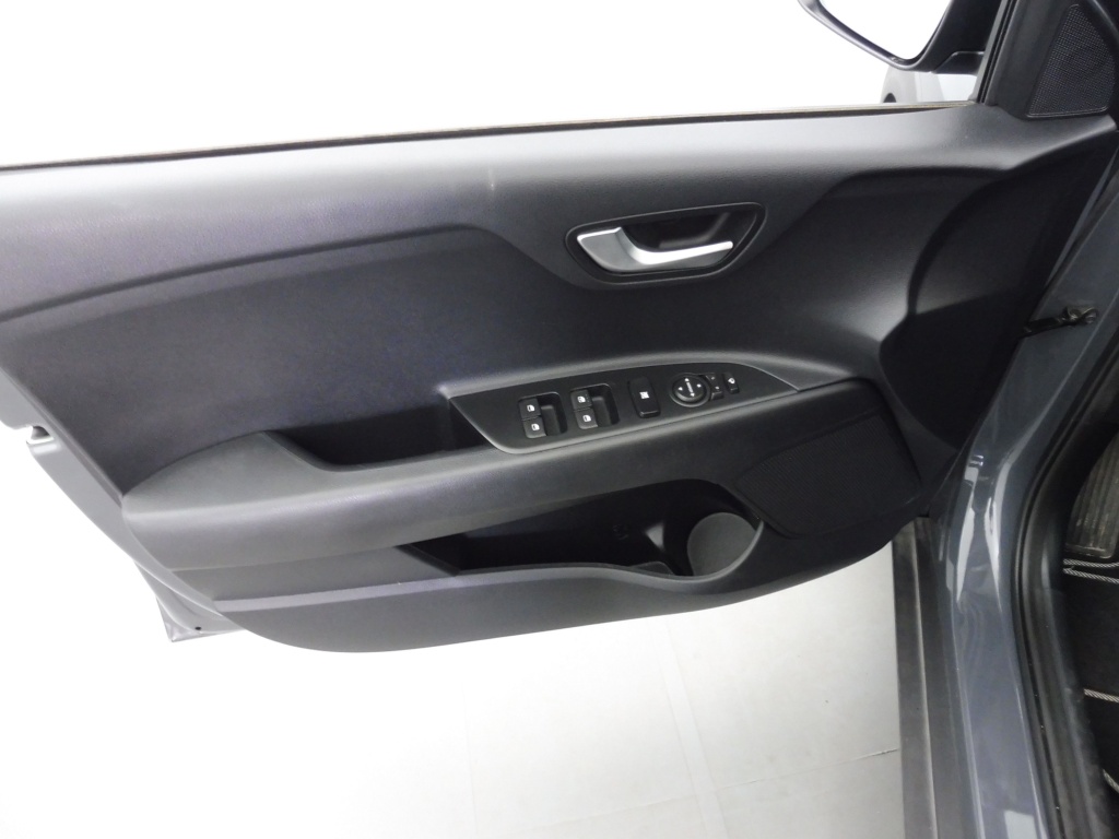 KIA Stonic 1.0 T-GDI 100lx urban - ref: 73718 - Photo 17