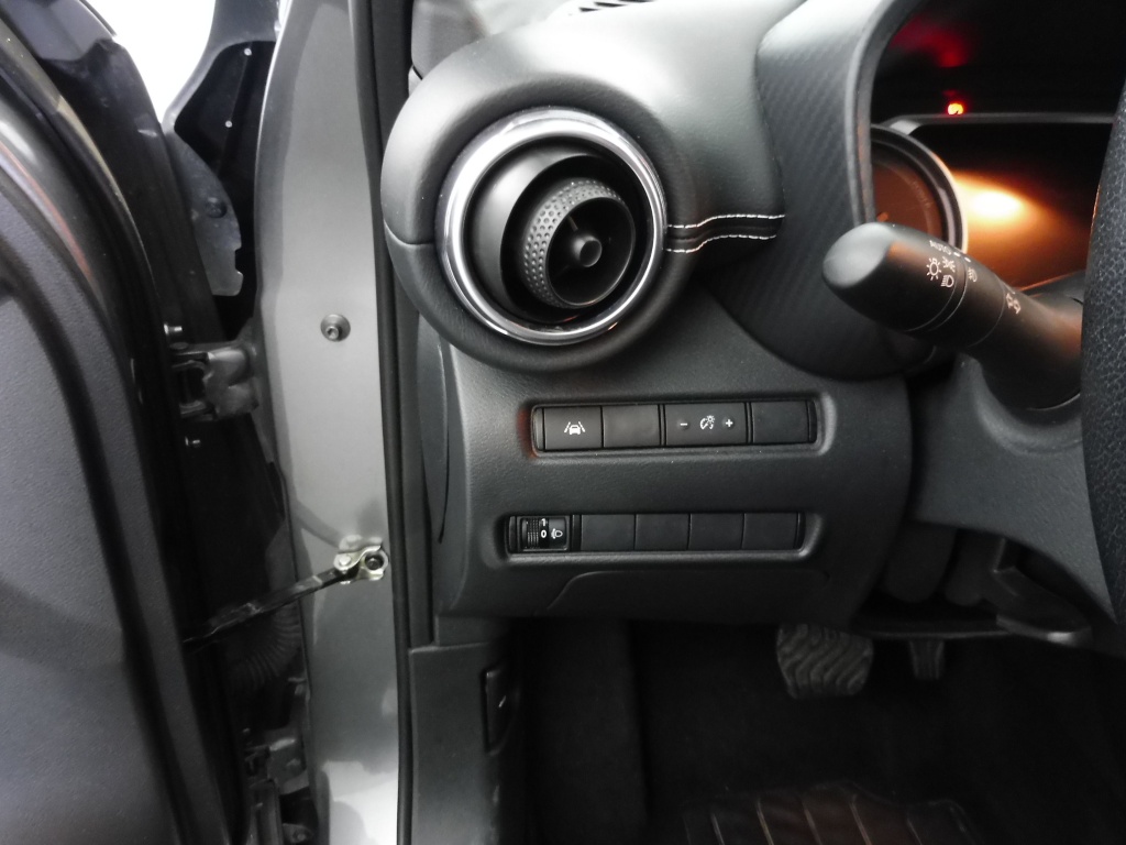 NISSAN Juke 1.6 HYBRID 143CH N-CONNECTA - ref: 73969 - Photo 8