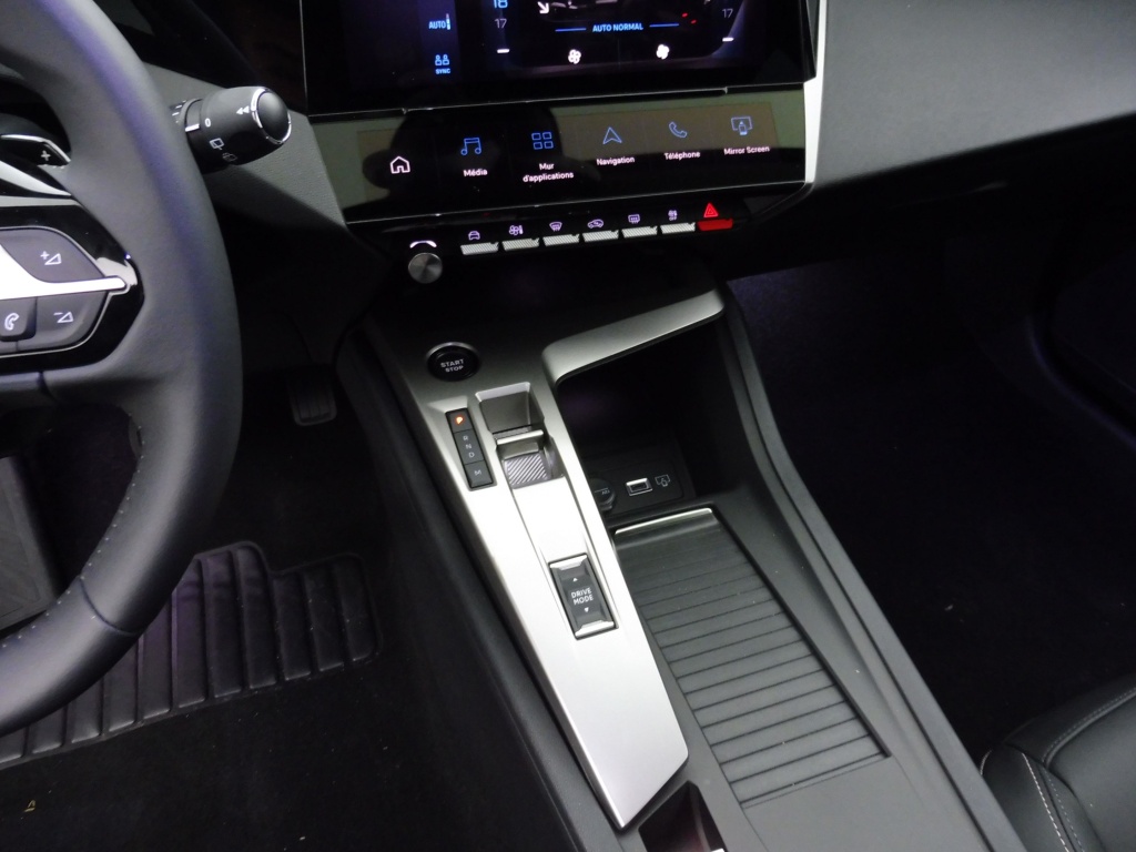 PEUGEOT 308 NV 1.5 BLUEHDI 130CH S&S ALLURE EAT8 - ref: 74079 - Photo 14